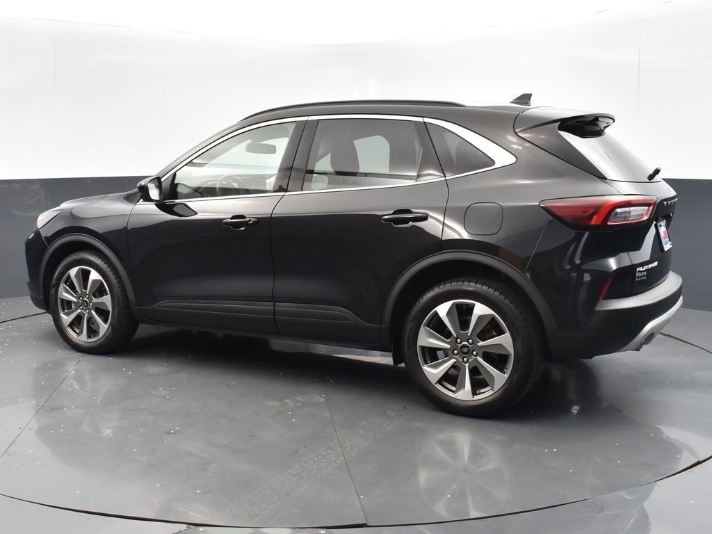 2023 Ford Escape Platinum photo 2