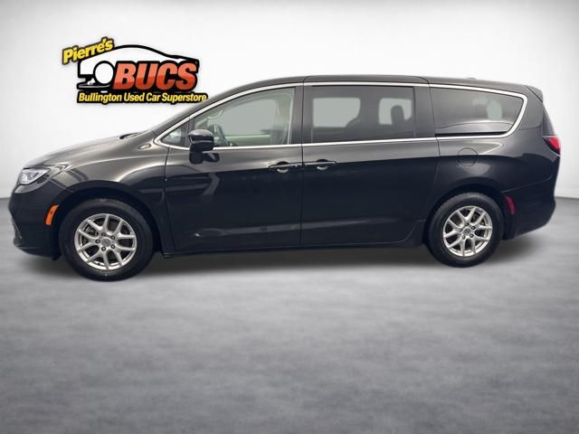 2024 Chrysler Pacifica Touring L - Photo 2
