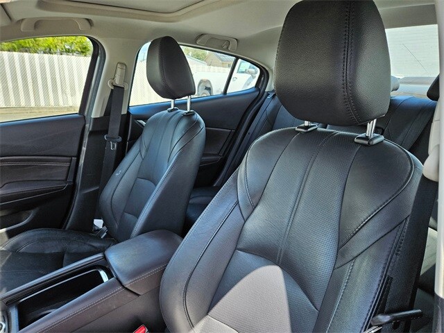 2018 Mazda Mazda3 Grand Touring photo 4