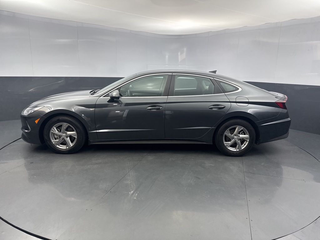 2023 Hyundai Sonata SE - Photo 2