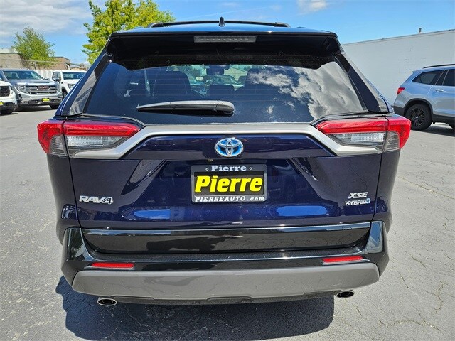 2019 Toyota RAV4 Hybrid XSE photo 4
