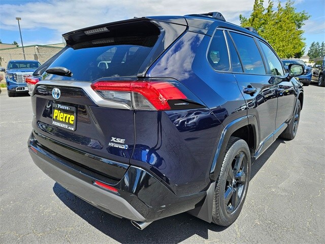 2019 Toyota RAV4 Hybrid XSE photo 3