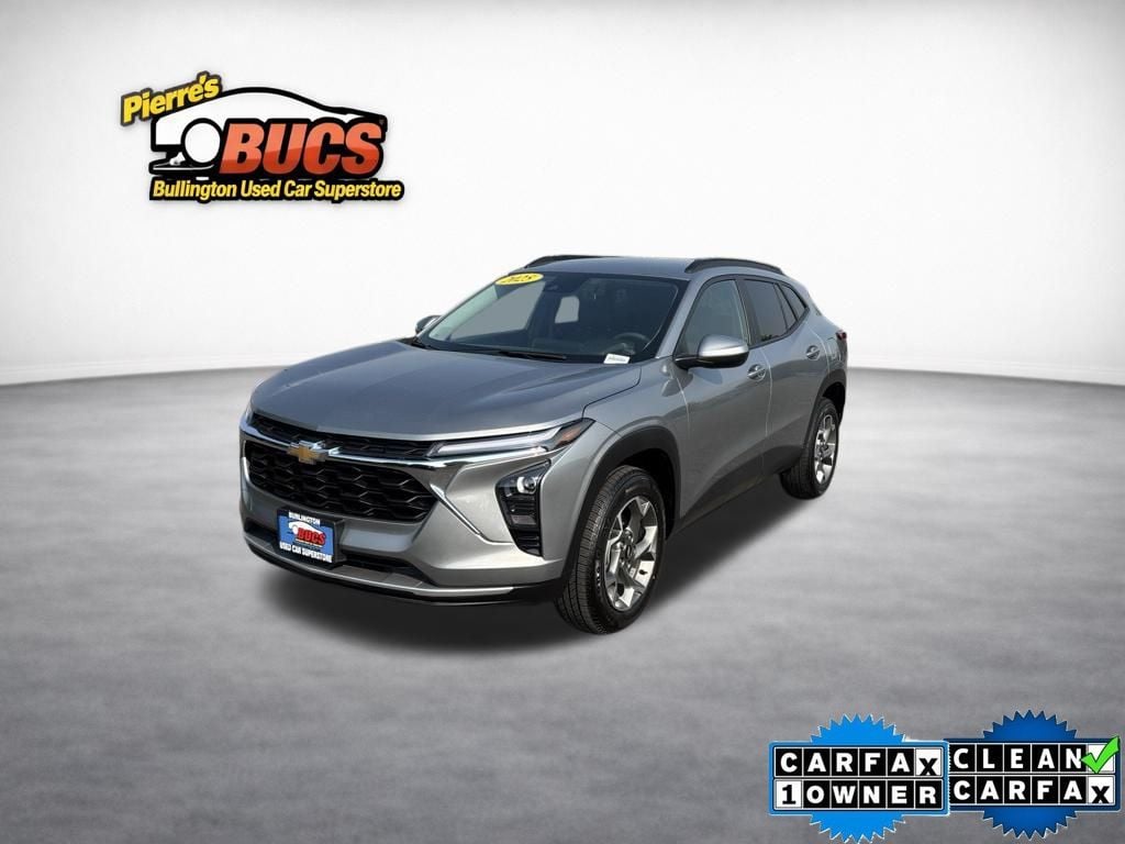 Used 2025 Chevrolet Trax LT SUV