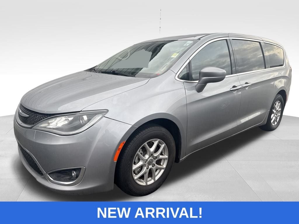 2020 Chrysler Pacifica Touring