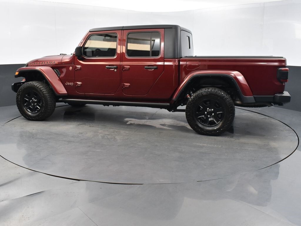 2021 Jeep Gladiator Mojave photo 2