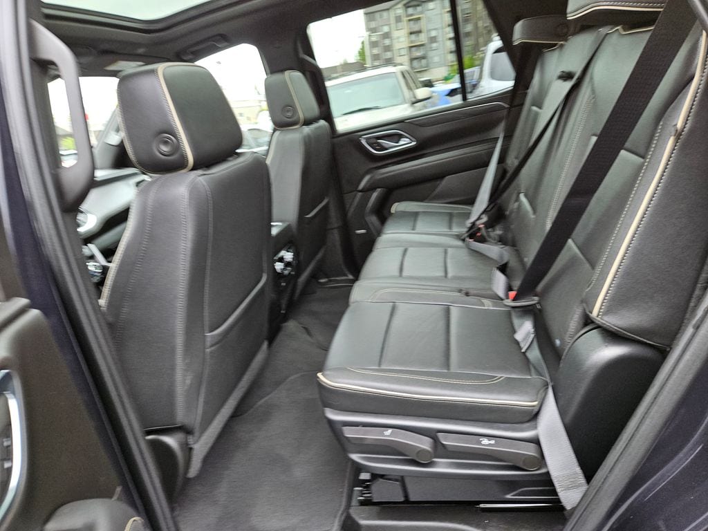 2023 GMC Yukon SLT - Photo 18