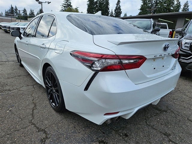 2021 Toyota Camry Hybrid XSE photo 3