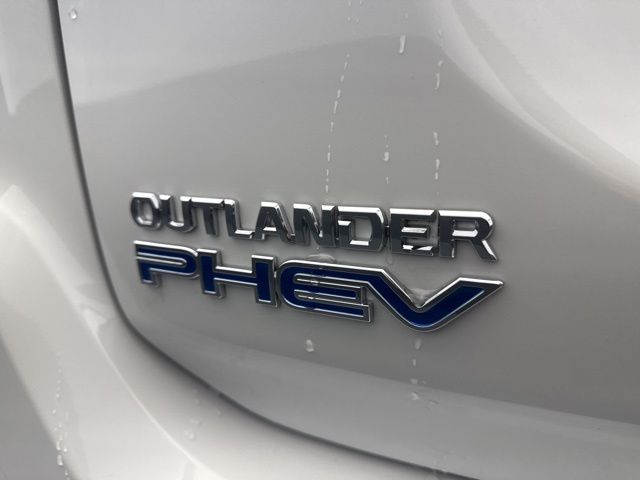 2021 Mitsubishi Outlander GT - Photo 45
