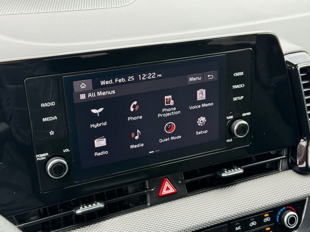 Used 2023 Kia Sportage Hybrid LX SUV