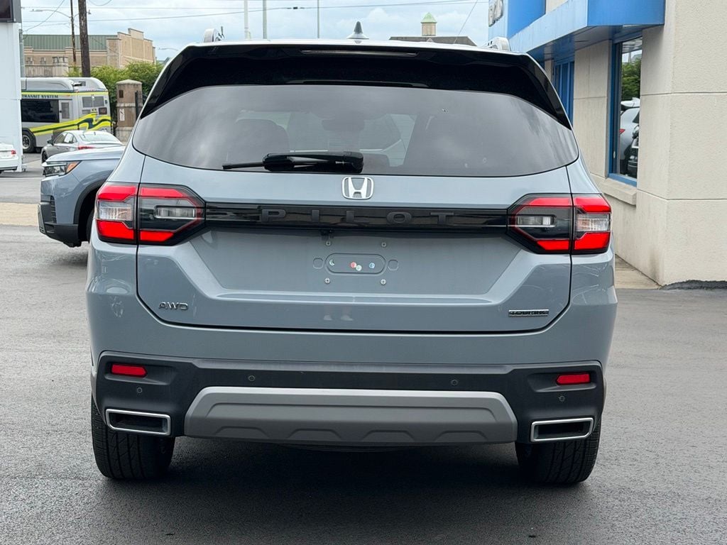 2023 Honda Pilot Touring - Photo 28