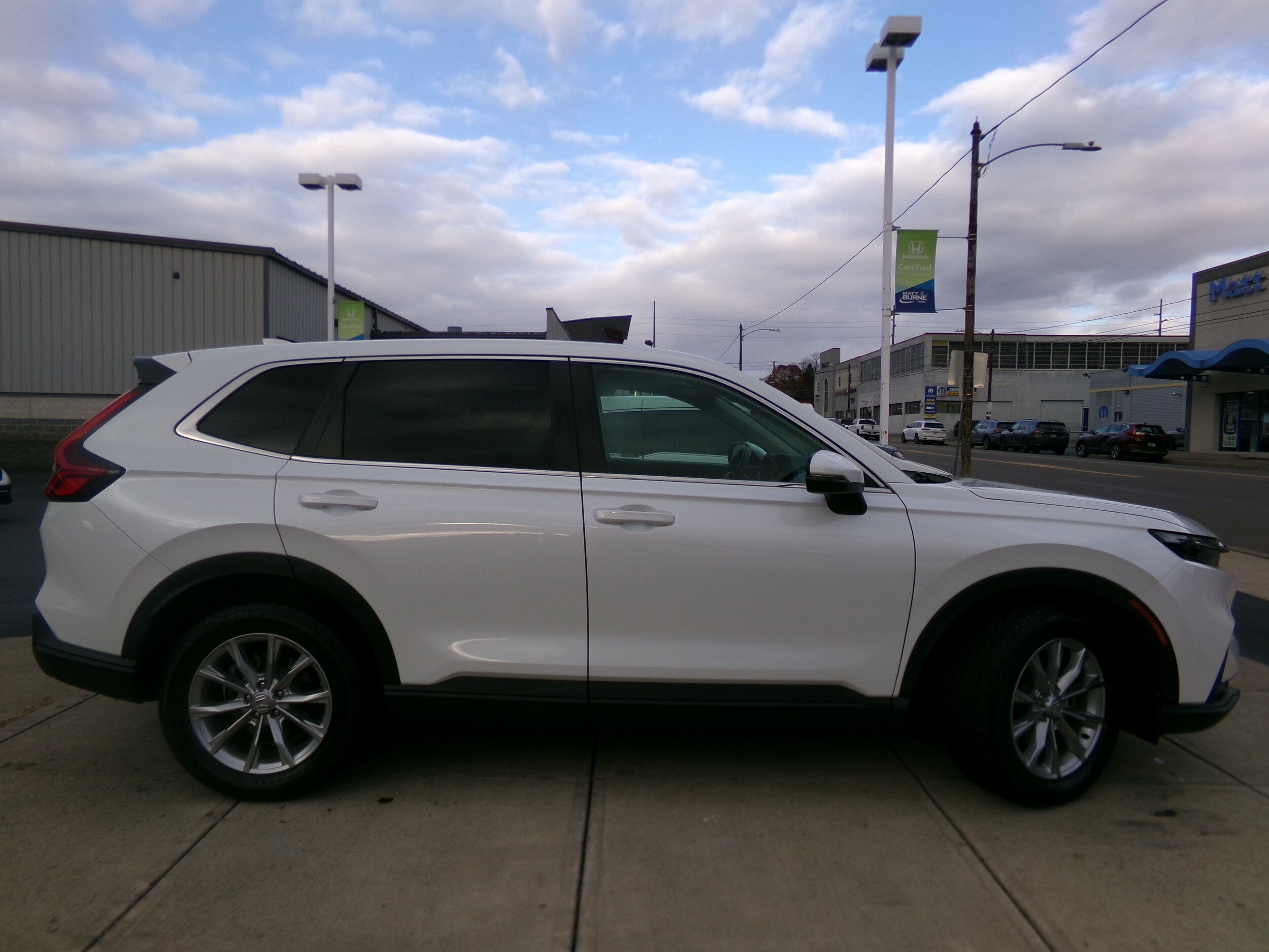 2023 Honda CR-V EX photo 3