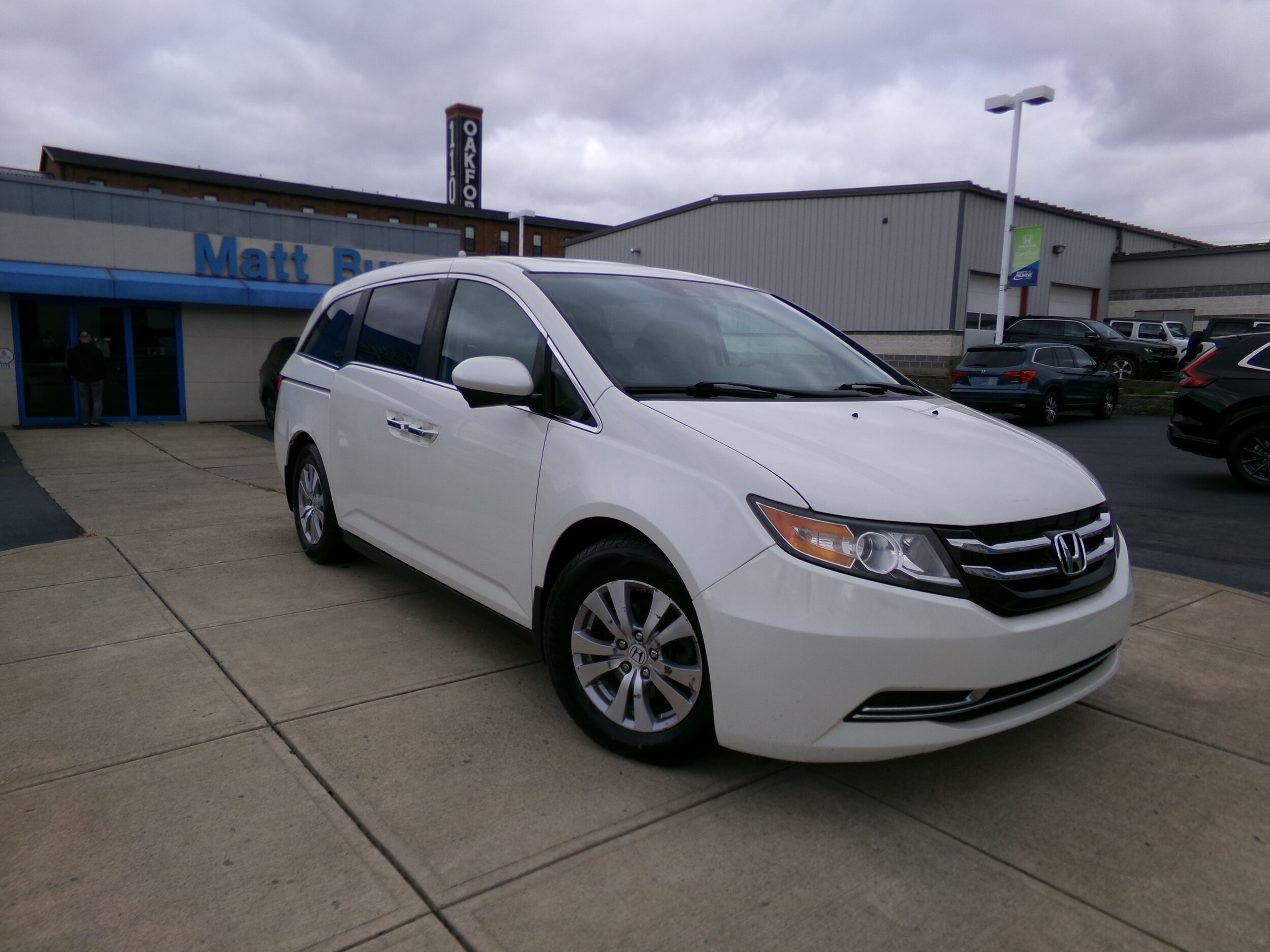 2016 Honda Odyssey EX-L photo 2