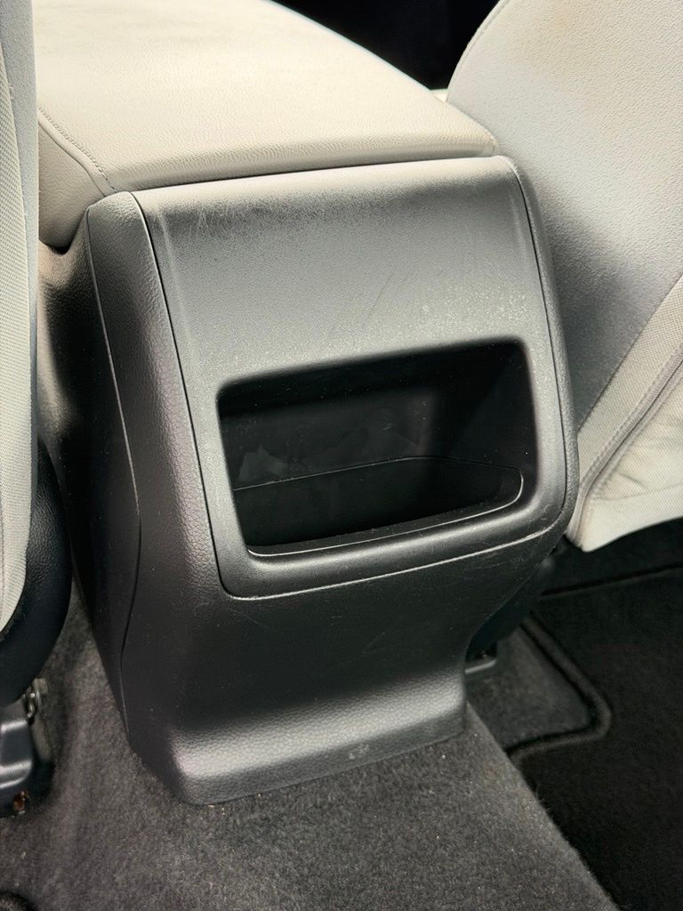 2018 Honda Accord LX - Photo 9