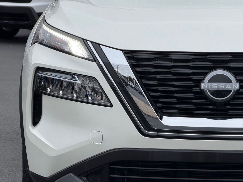 Used 2023 Nissan Rogue SV SUV