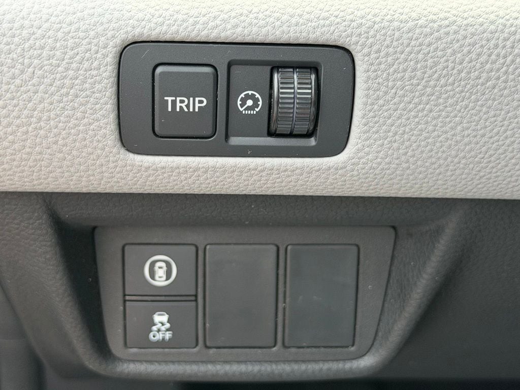 2018 Honda Accord LX - Photo 14