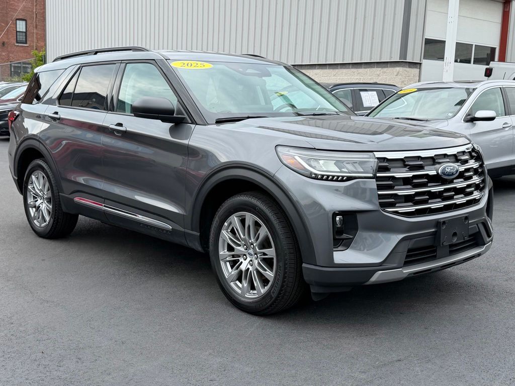 2025 Ford Explorer
