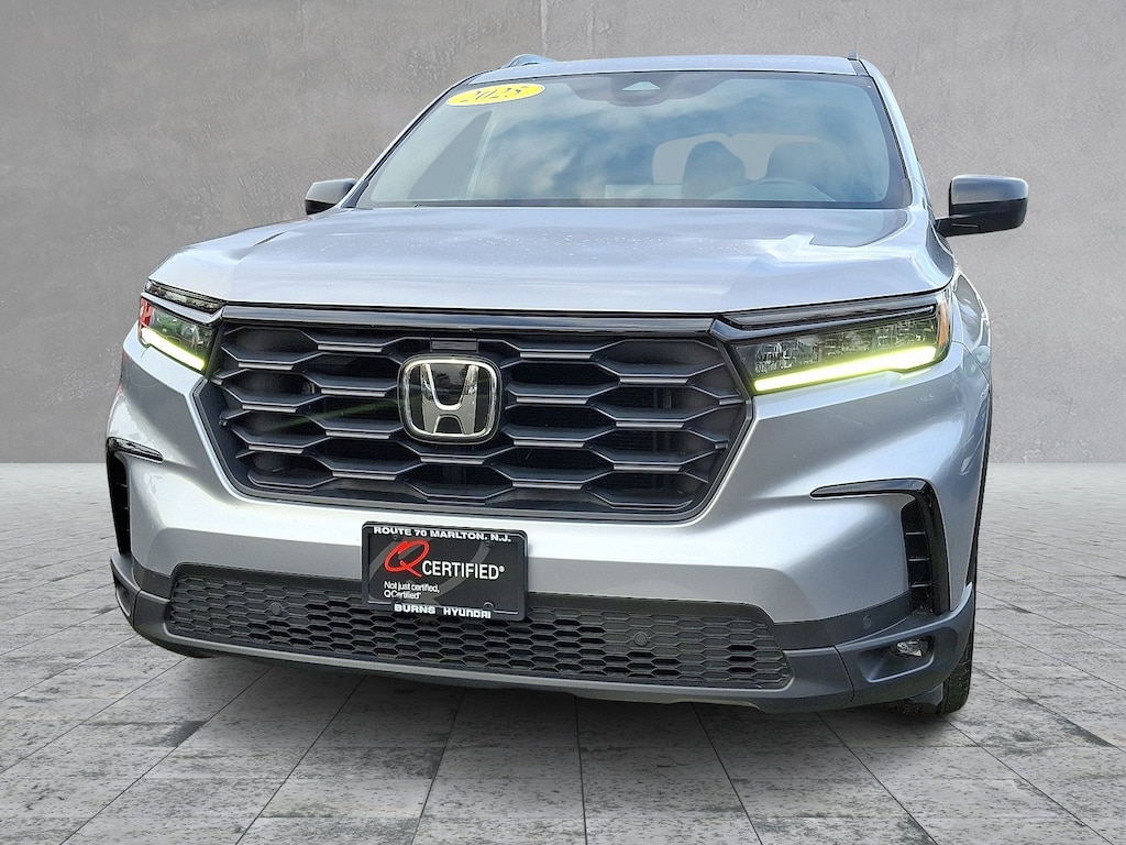 Used 2025 Honda Pilot Sport