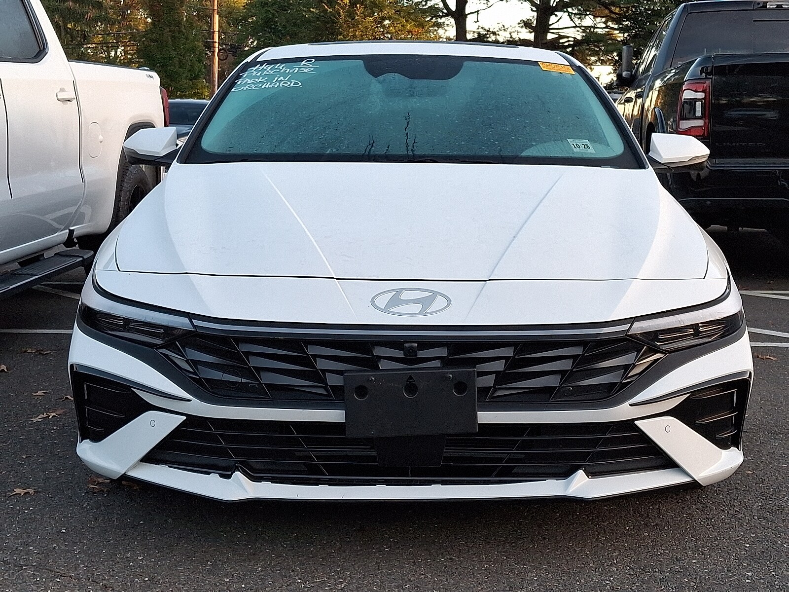 2024 Hyundai Elantra Limited photo 2