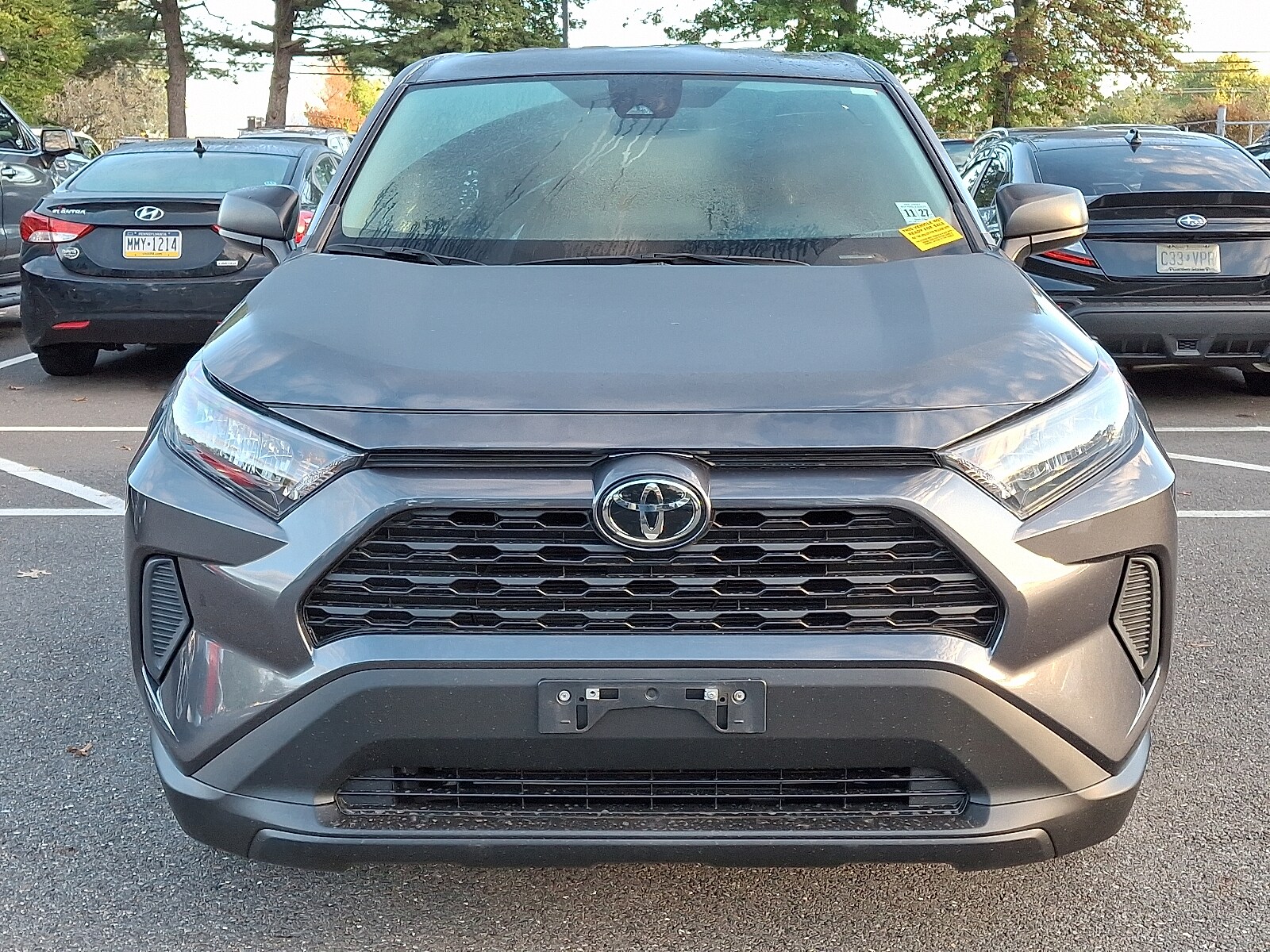 2022 Toyota RAV4 LE photo 2