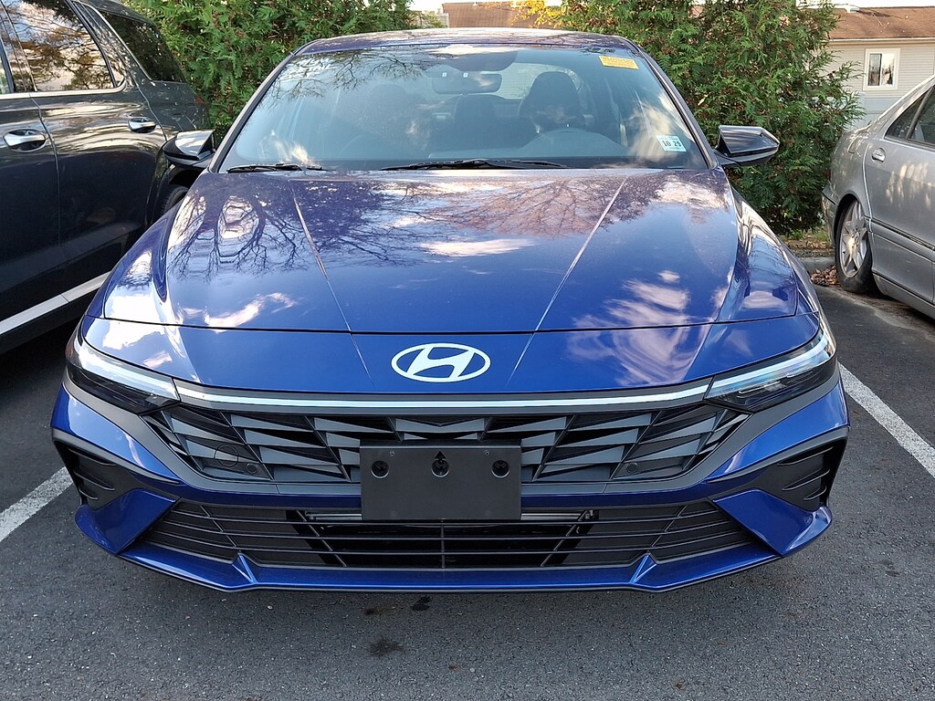 Used 2025 Hyundai Elantra SEL Sport