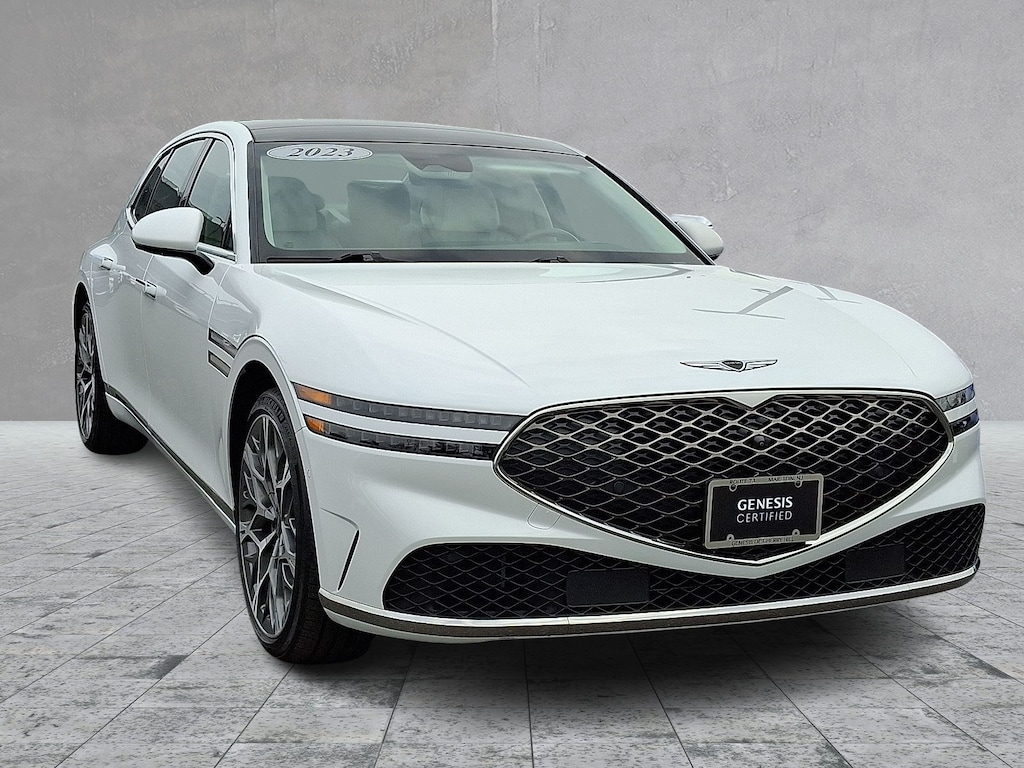 Used 2023 Genesis G90 e-SC