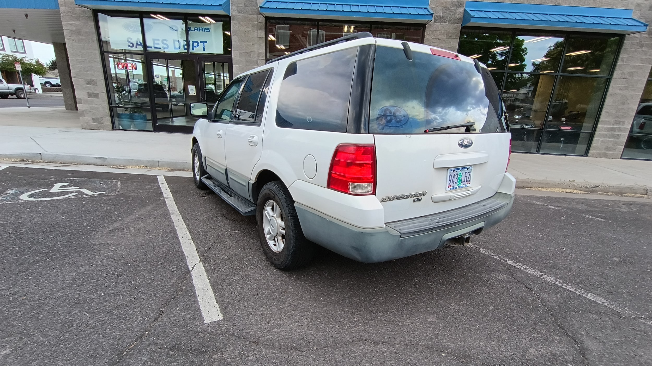2005 Ford Expedition - Photo 3