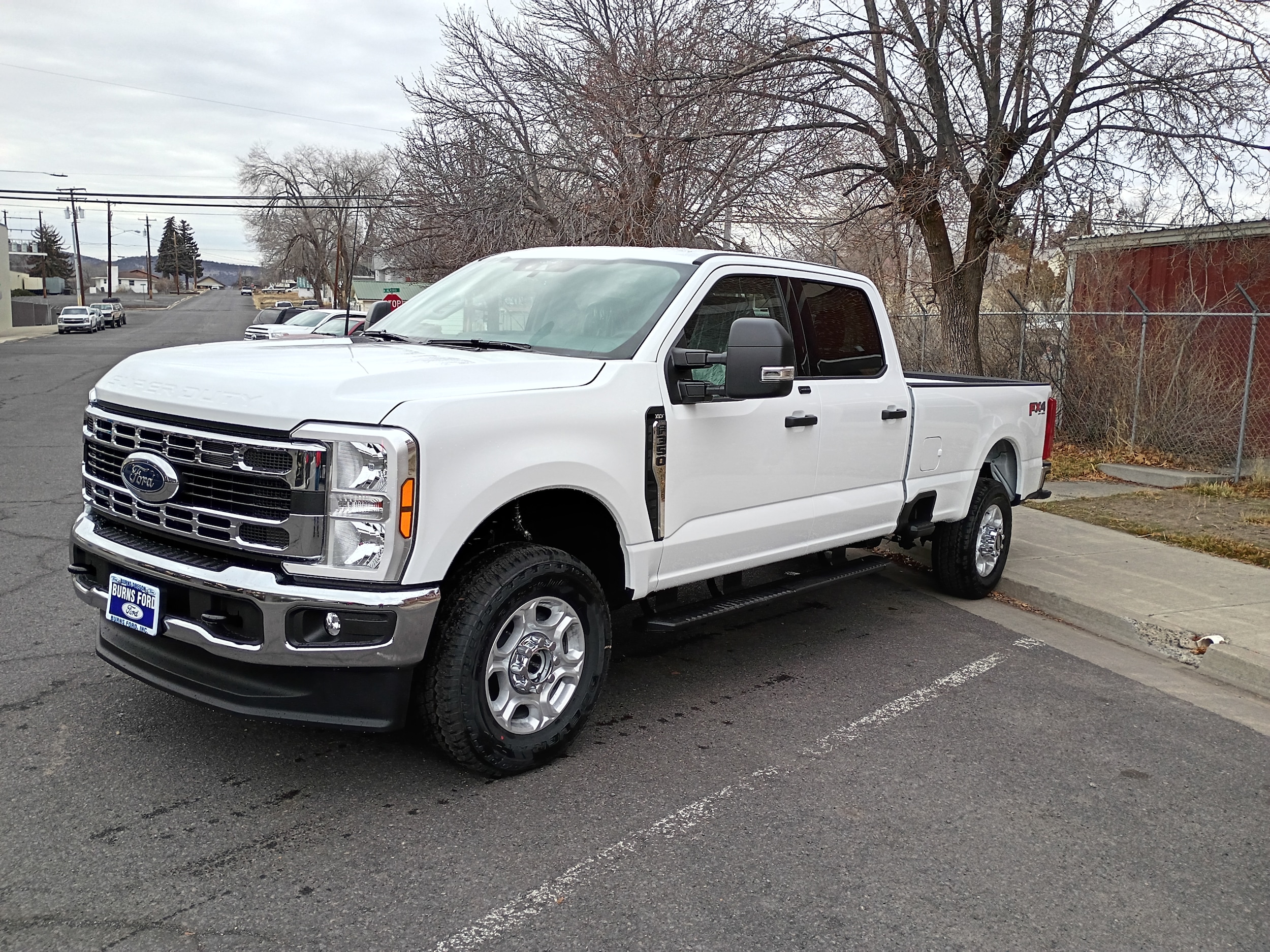 2026 Ford F-350 Super Duty XLT - Photo 6