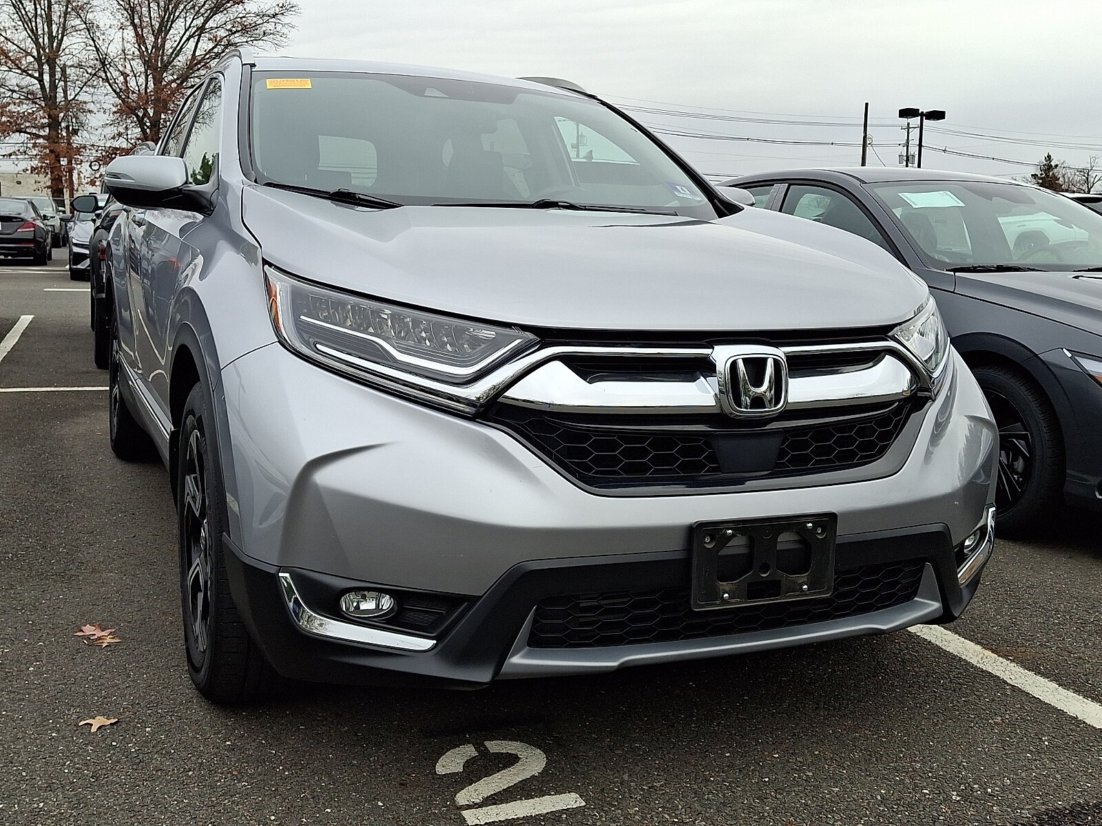 2017 Honda CR-V Touring photo 2