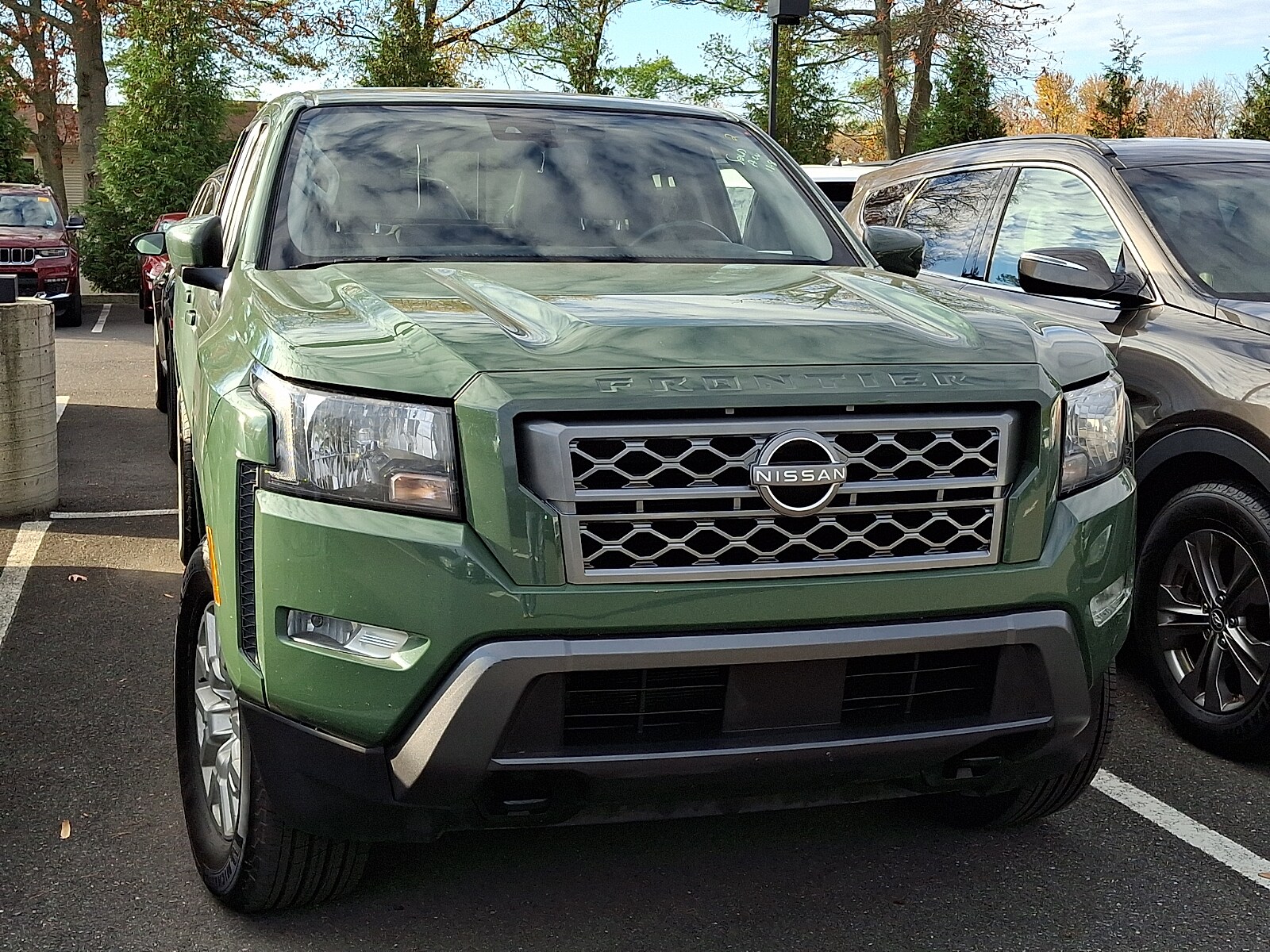 2023 Nissan Frontier SV photo 2