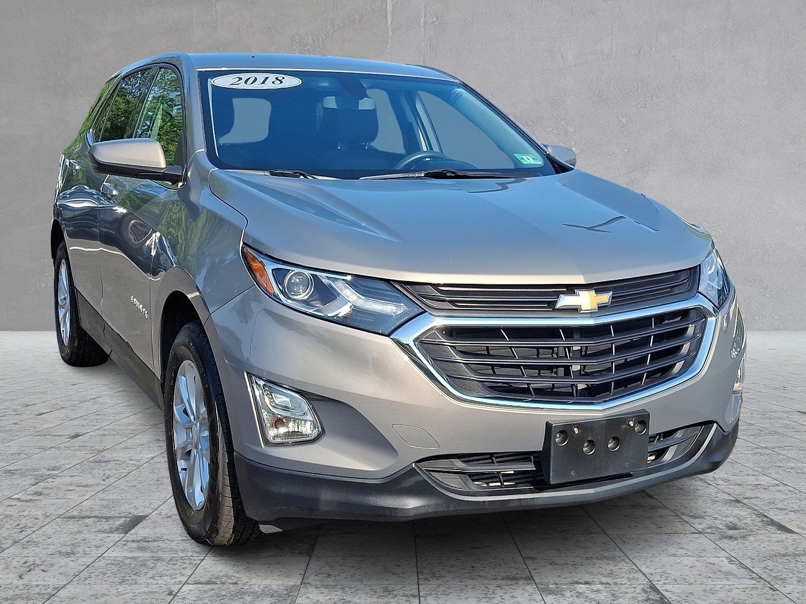Used 2018 Chevrolet Equinox LT with VIN 3GNAXSEV8JS569275 for sale in Evesham, NJ