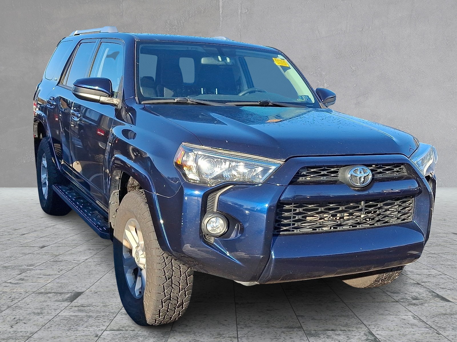2018 Toyota 4Runner SR5's photo