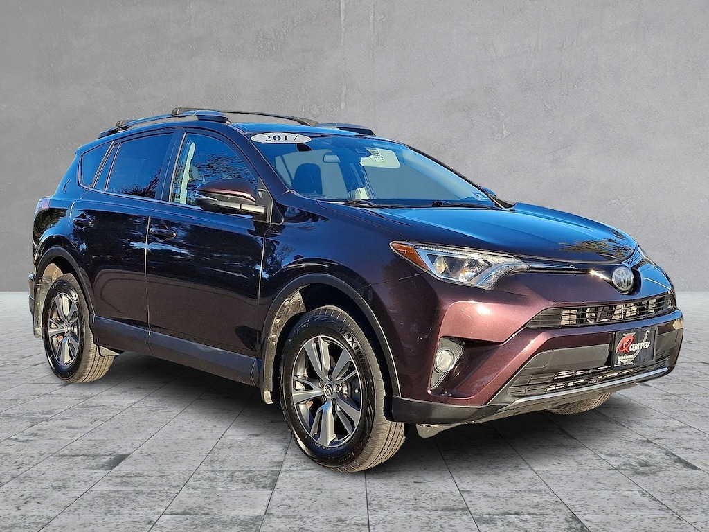 Used 2017 Toyota RAV4 XLE SUV