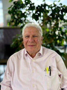 Staff member Moshe Schoopachevich from c2bb3d6800c3