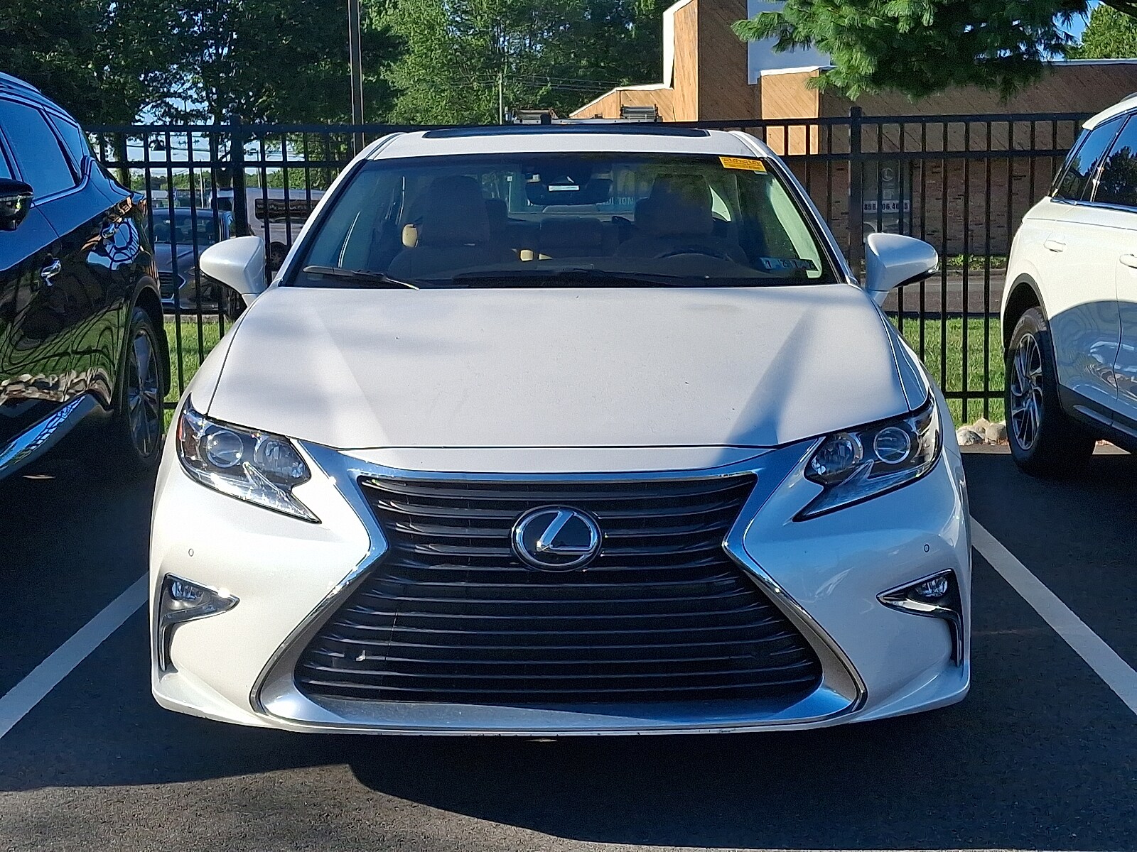 2018 Lexus ES 350 photo 2