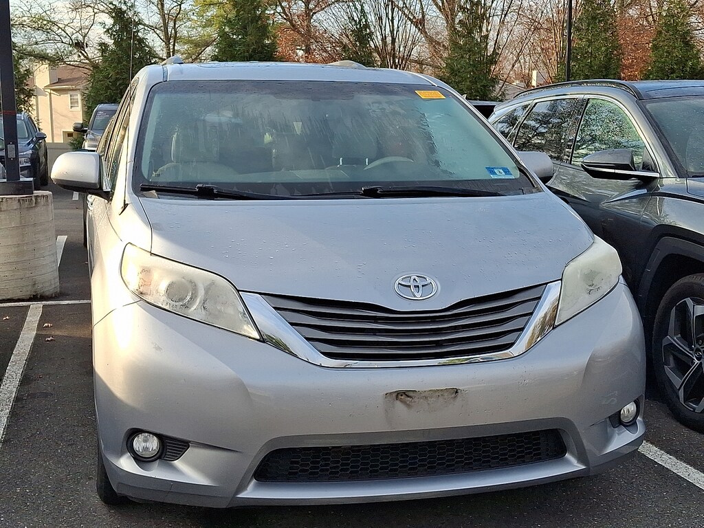 Used 2014 Toyota Sienna XLE Van