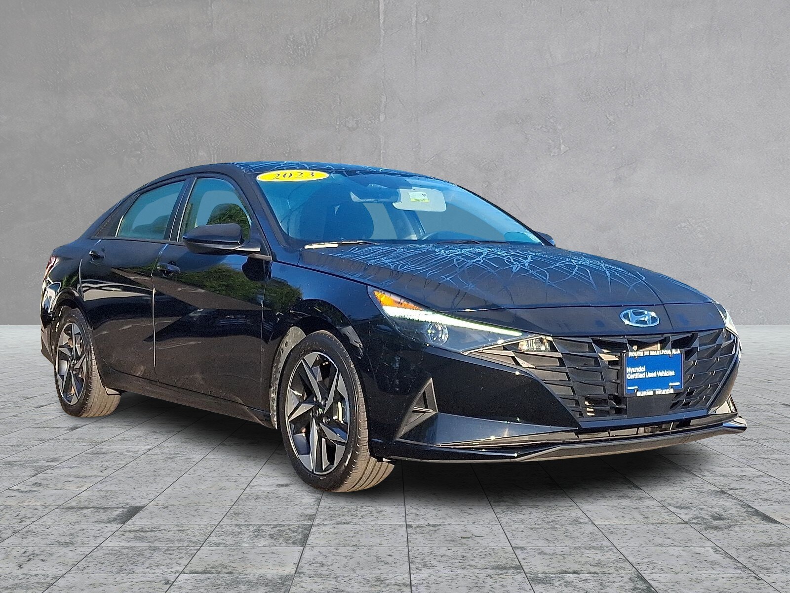 2023 Hyundai Elantra SEL Convenience photo 2
