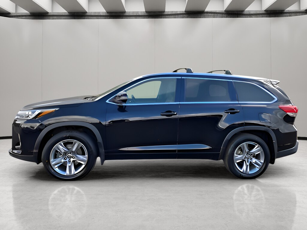Used 2018 Toyota Highlander For Sale at Burns Honda VIN