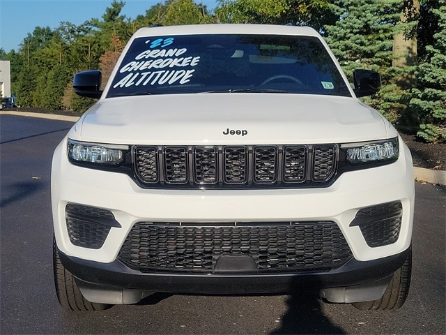 Used 2023 Jeep Grand Cherokee Altitude with VIN 1C4RJHAG2PC554664 for sale in Marlton, NJ