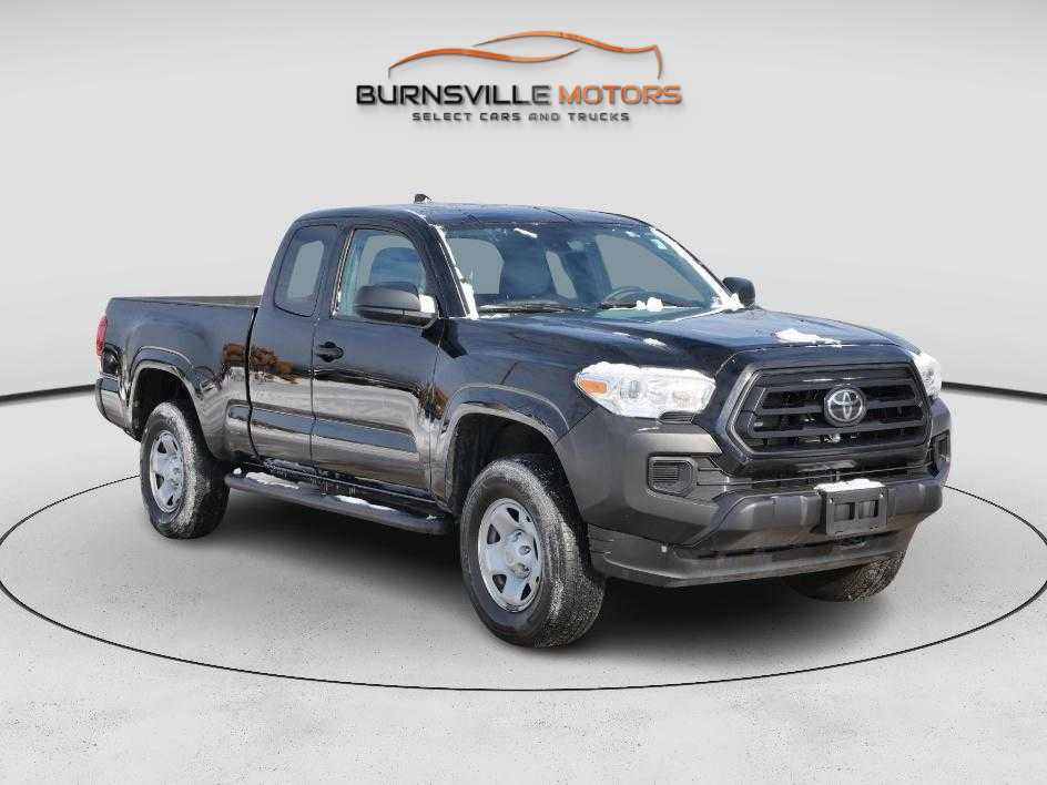 2023 Toyota Tacoma SR's photo