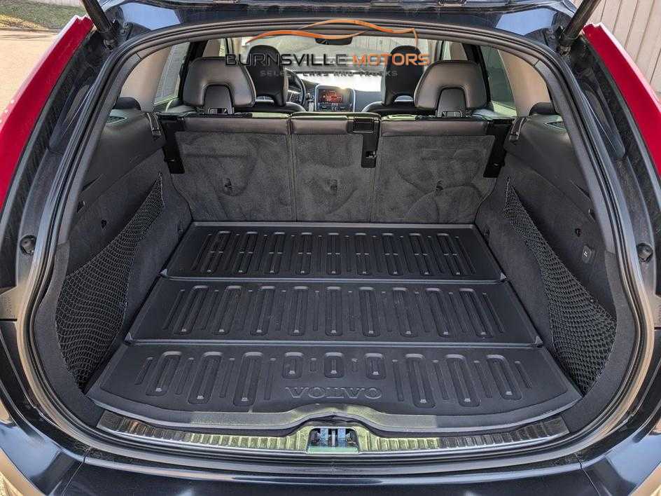 2017 Volvo XC60 T5 Inscription - Photo 12