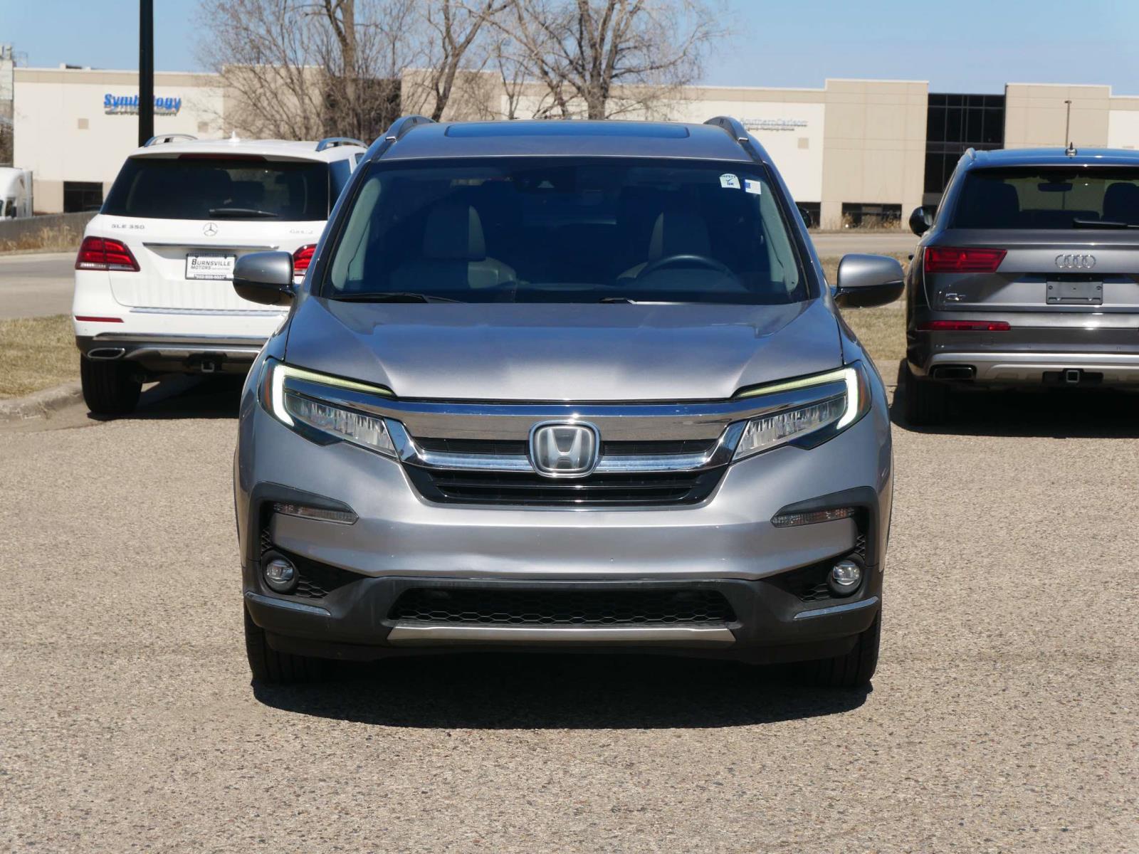 2020 Honda Pilot Elite photo 2