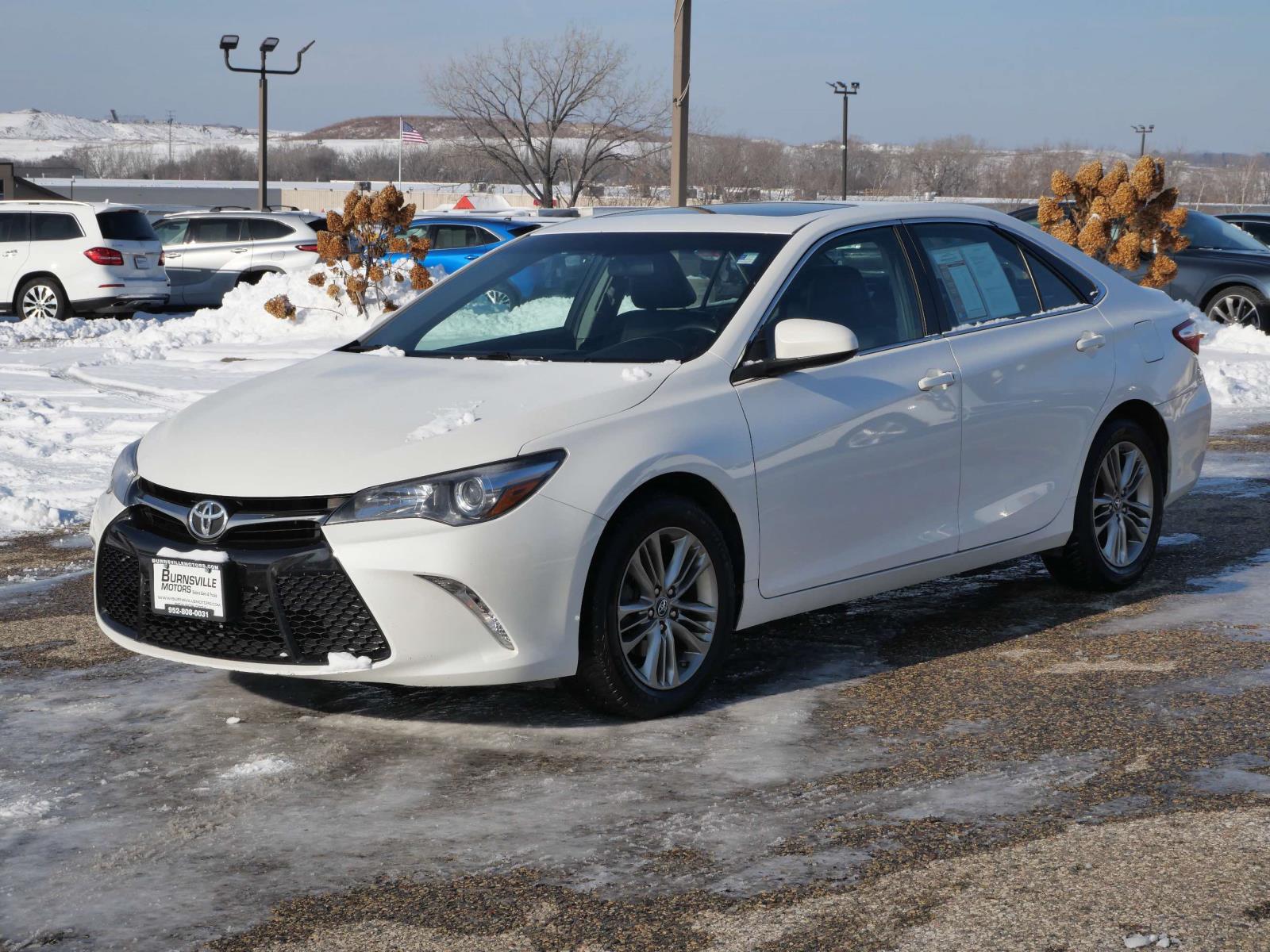 2017 Toyota Camry XLE XSE photo 3