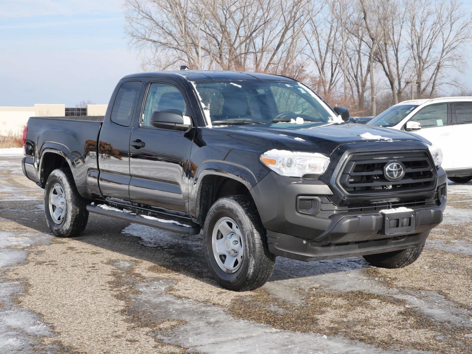 2023 Toyota Tacoma SR's photo