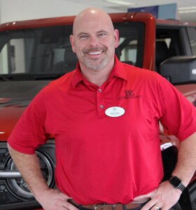 Staff member Ken Cook from ID_8384fe7bf72c