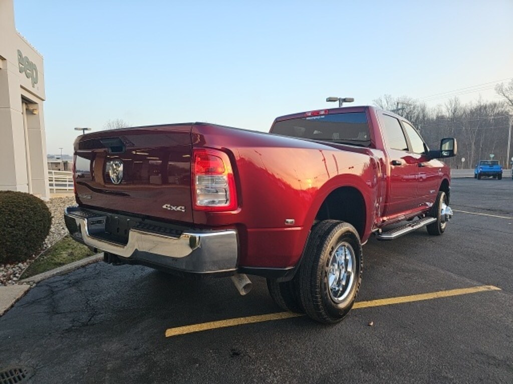 New 2024 Ram 3500 BIG HORN CREW CAB 4X4 8' BOX For Sale Nappanee IN