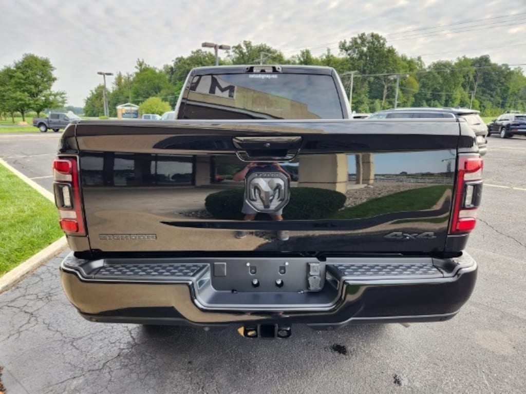 New 2024 Ram 2500 BIG HORN CREW CAB 4X4 6'4 BOX For Sale Nappanee IN