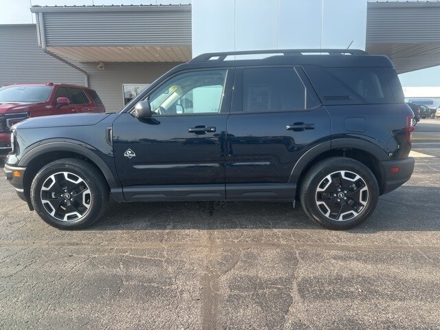 2023 Ford Bronco Sport Outer Banks photo 2