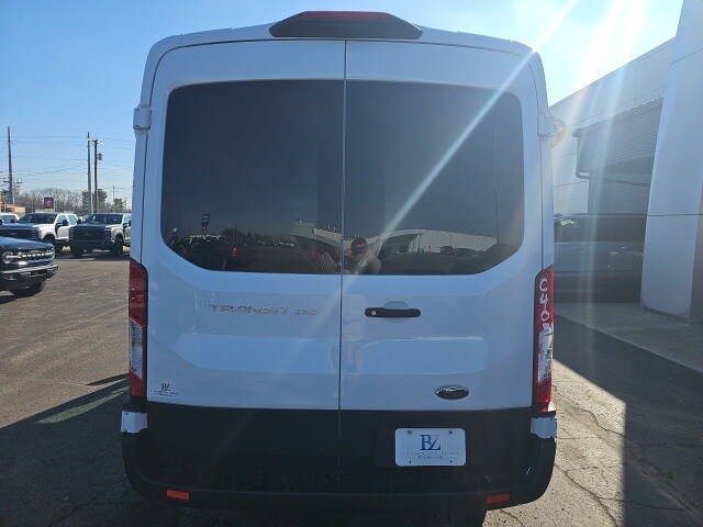 2025 Ford Transit photo 4