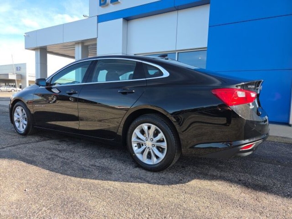 Used 2025 Chevrolet Malibu LT Sedan