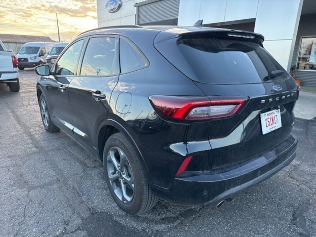 Used 2023 Ford Escape ST-Line SUV